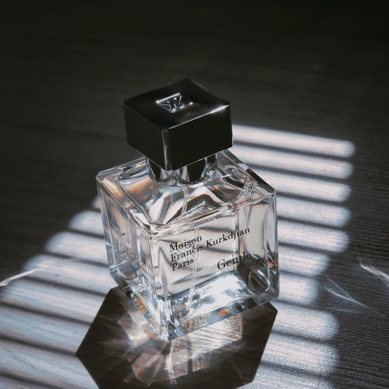 70ML Maison Francis Kurkdjian  - đánh giá và giá The Collection Perfume Fragrance